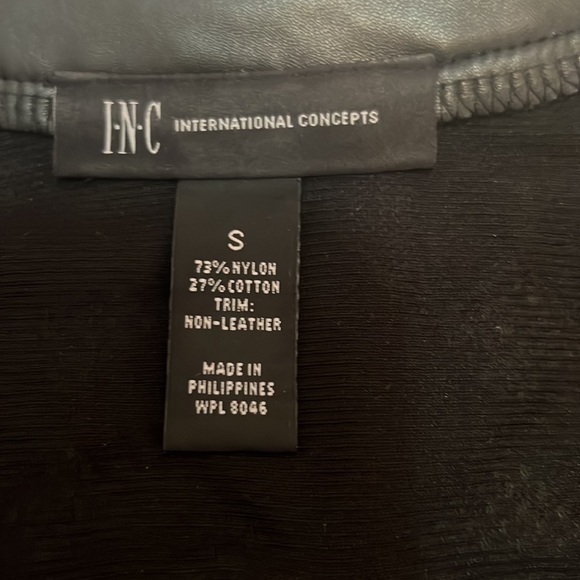 Lace & vegan leather jacket. - Picture 8 of 8